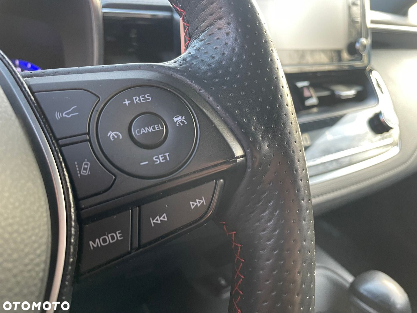 Toyota Corolla - 12