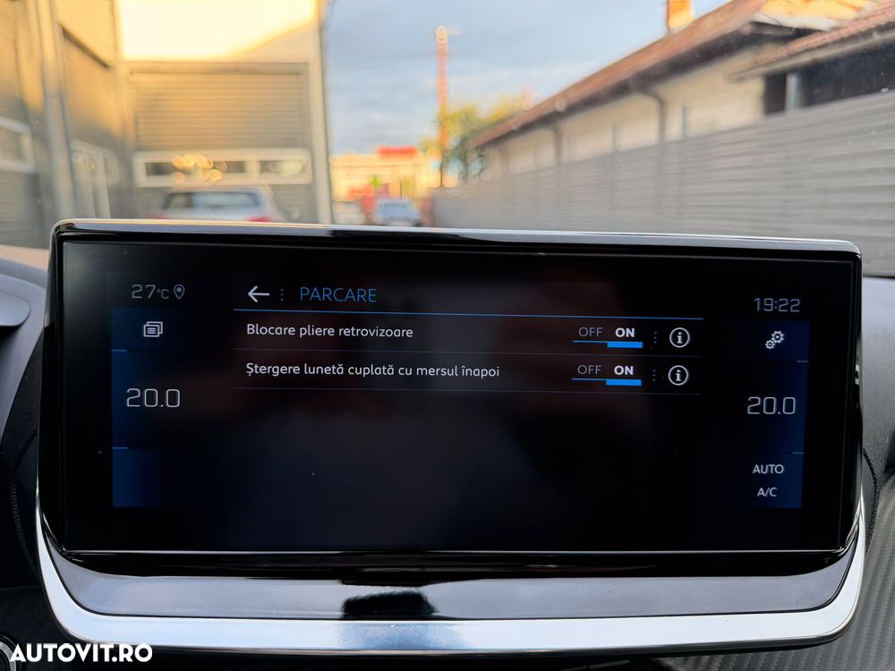 Peugeot 2008 1.5 BlueHDI EAT8 STT Allure Pack - 25