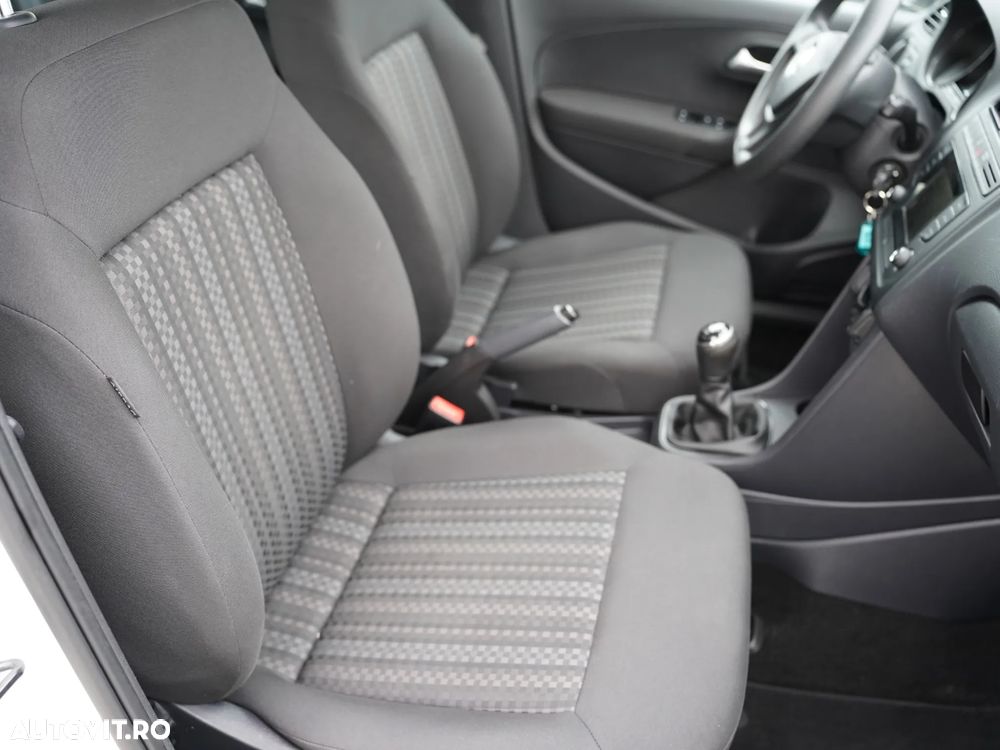 Volkswagen Polo 1.4 TDI Blue Motion - 22