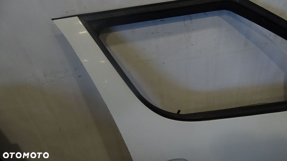 DRZWI PRAWY PRZÓD SKODA PRAKTIK 1.4TDI - 2