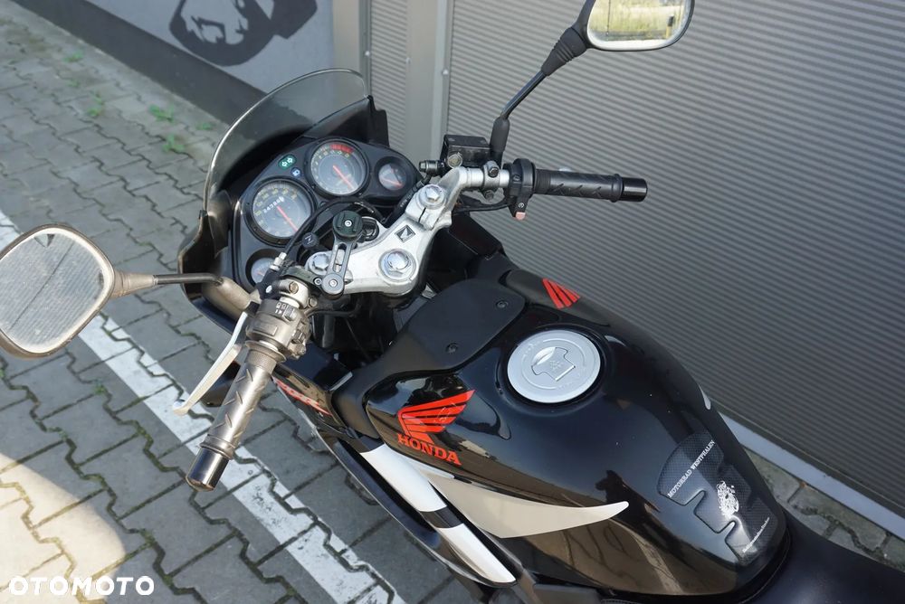 Honda CBR - 11