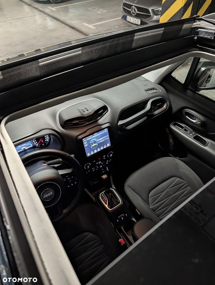 Jeep Renegade 1.5 T4 mHEV Upland FWD S&S DCT - 20