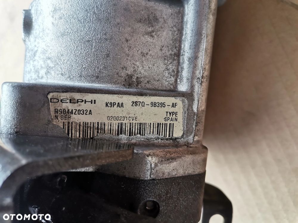 Pompa wtryskowa MONDEO MK3 2.0 TDCI R9044Z032A - 3