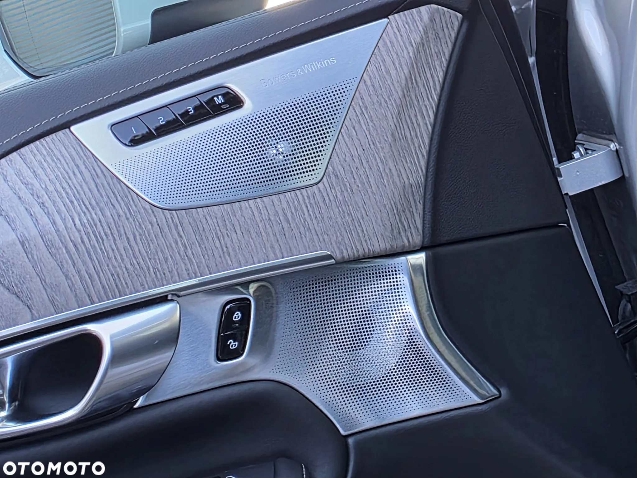 Volvo XC 90 - 28