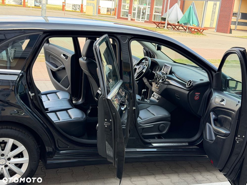 Mercedes-Benz Klasa B 180 d BlueEFFICIENCY Edition - 9