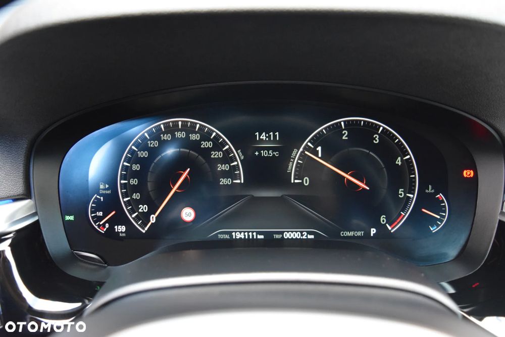 BMW Seria 5 525d Sport Line - 21