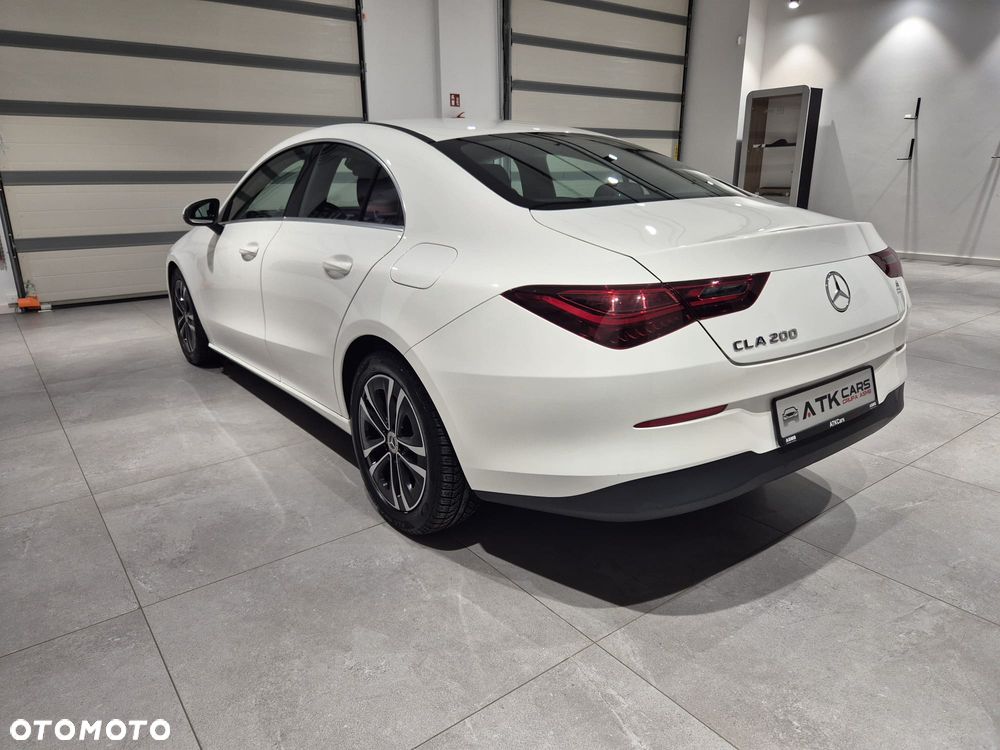 Mercedes-Benz CLA 200 7G-DCT - 8
