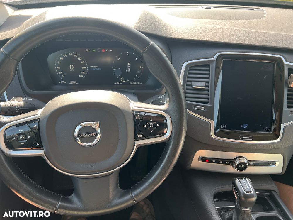 Volvo XC 90 D5 AWD Momentum - 10