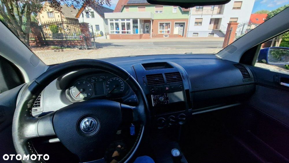 Volkswagen Polo - 15