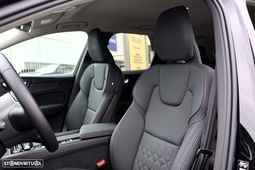 Volvo XC 60 2.0 T6 PHEV Core AWD - 6