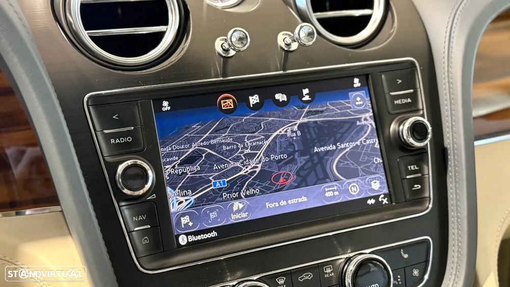 Bentley Bentayga V6 Hybrid - 26