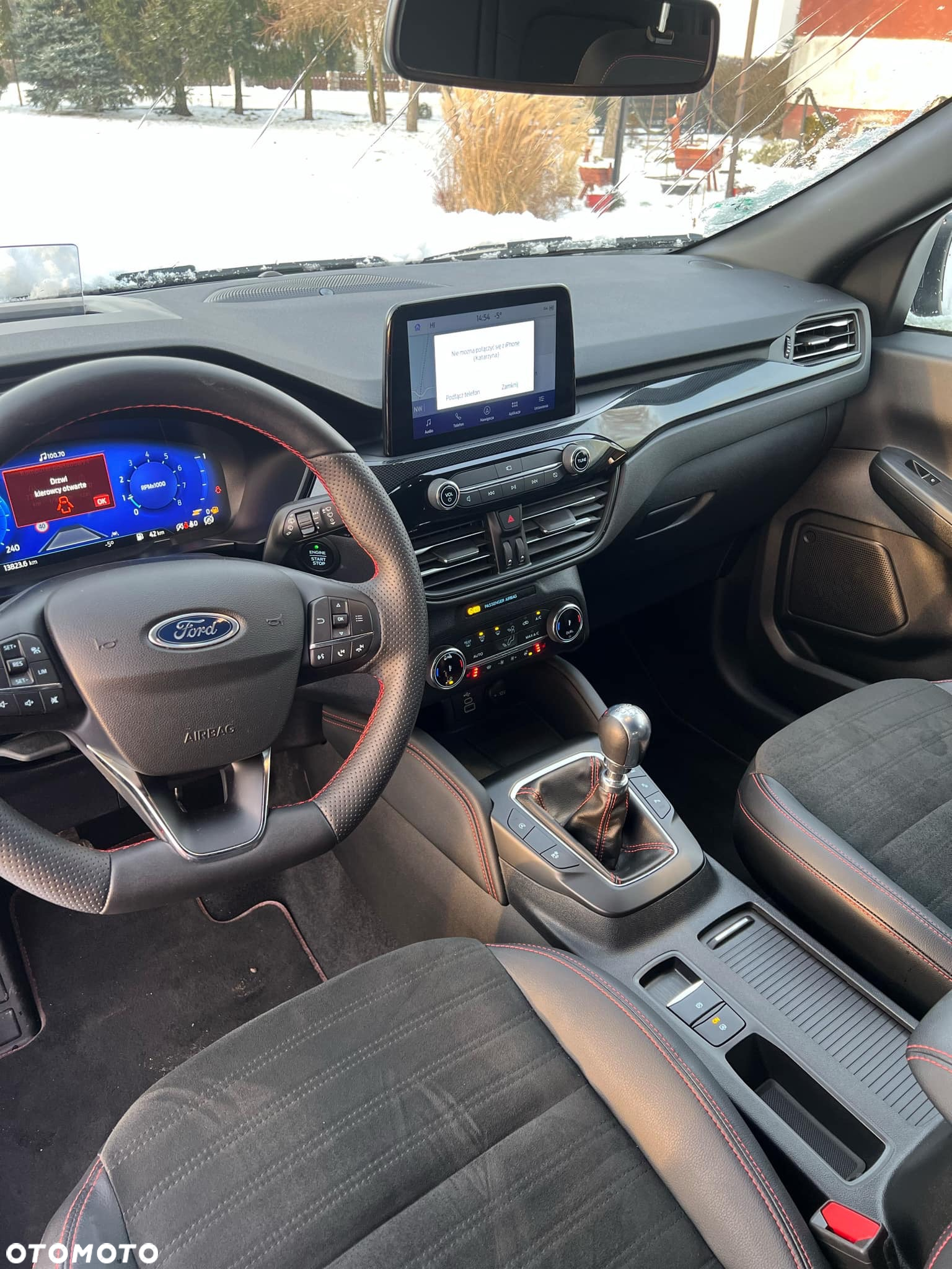Ford Kuga - 34