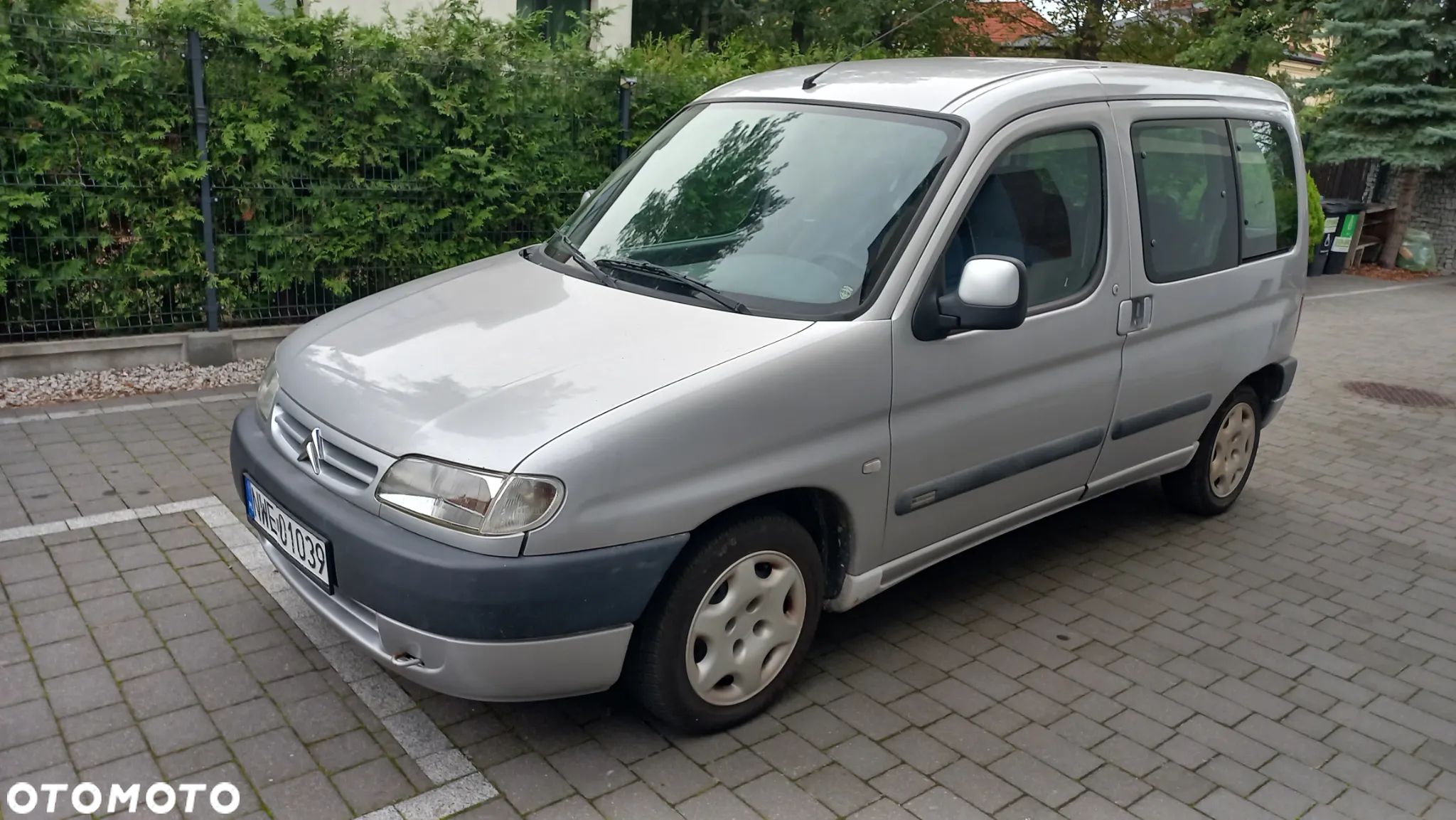 Citroën Berlingo 1.4i Multispace / Plus - 1