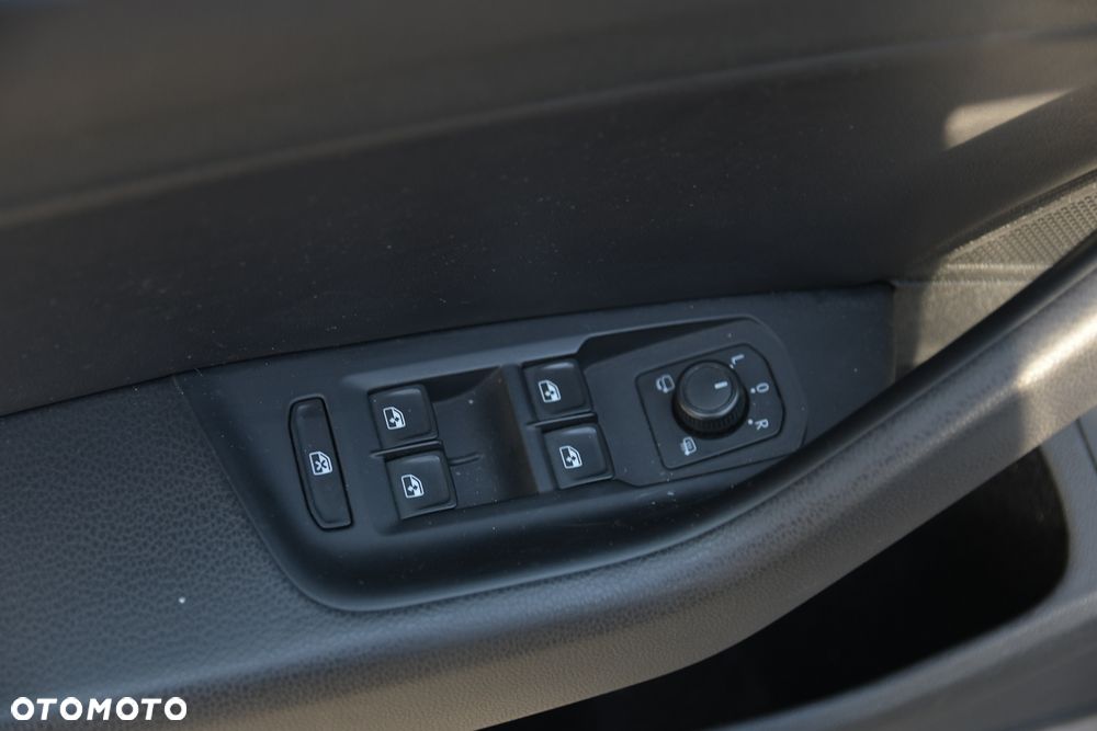 Volkswagen Arteon 2.0 TSI 4Motion R-Line DSG - 30