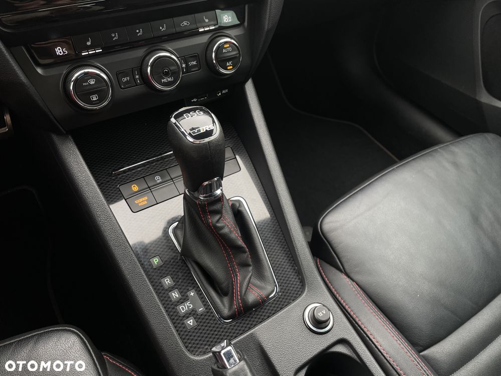 Skoda Octavia 2.0 TDI SCR RS DSG - 21