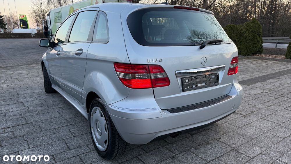 Mercedes-Benz Klasa B 180 BlueEFFICIENCY SPORT EDITION - 5