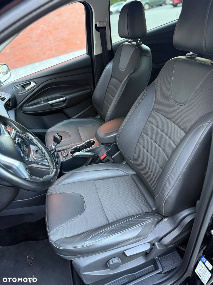 Ford Kuga 2.0 TDCi 4x4 Individual - 24