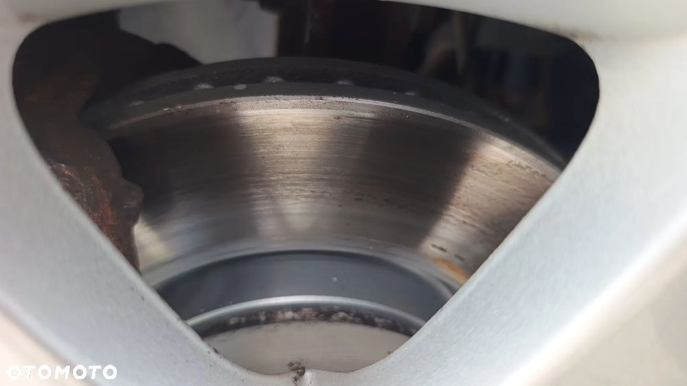 Peugeot 308 SW e-HDi FAP 110 Stop&Start Family - 32