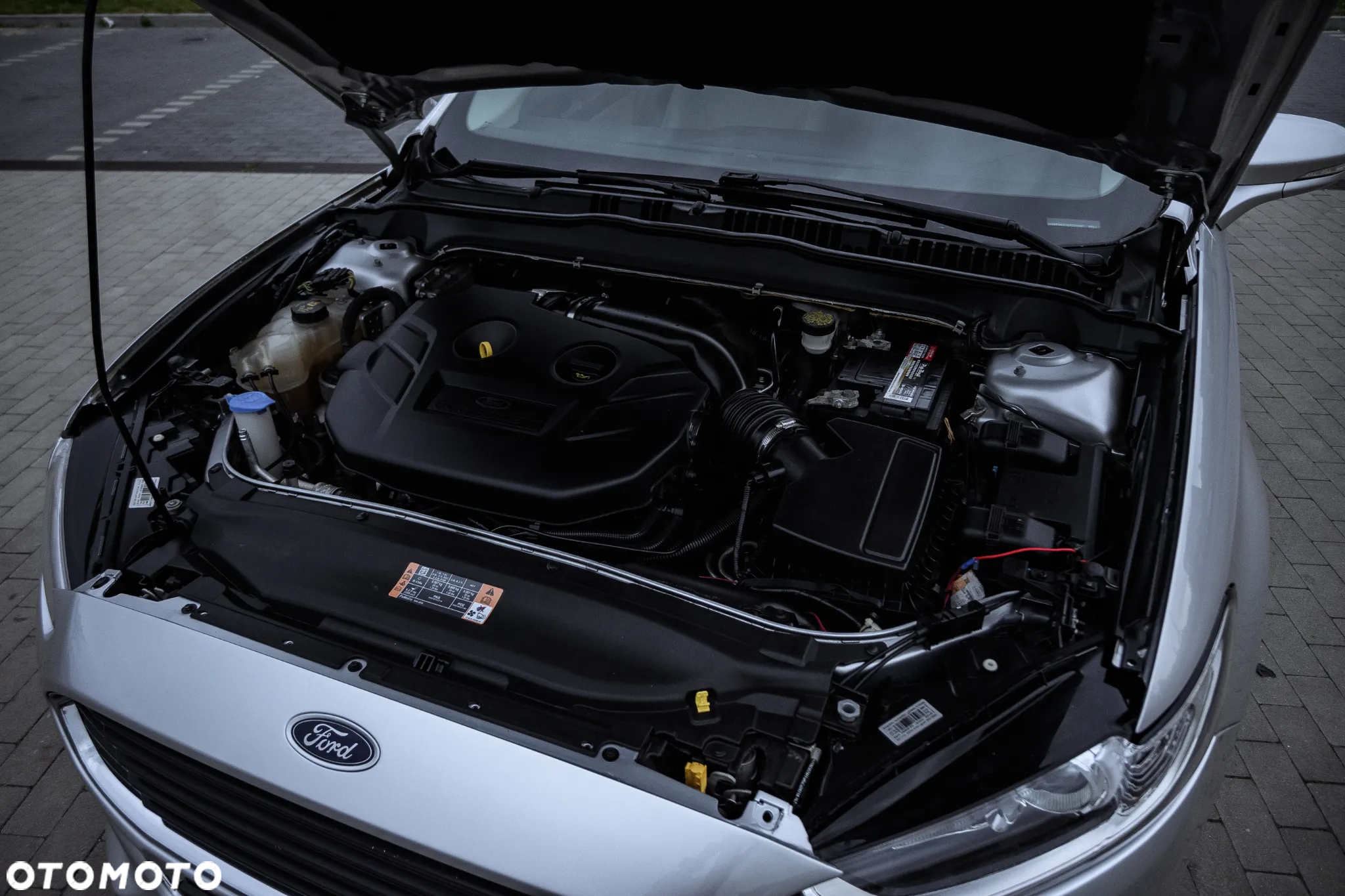 Ford Fusion 2.0 EcoBoost Titanium - 16