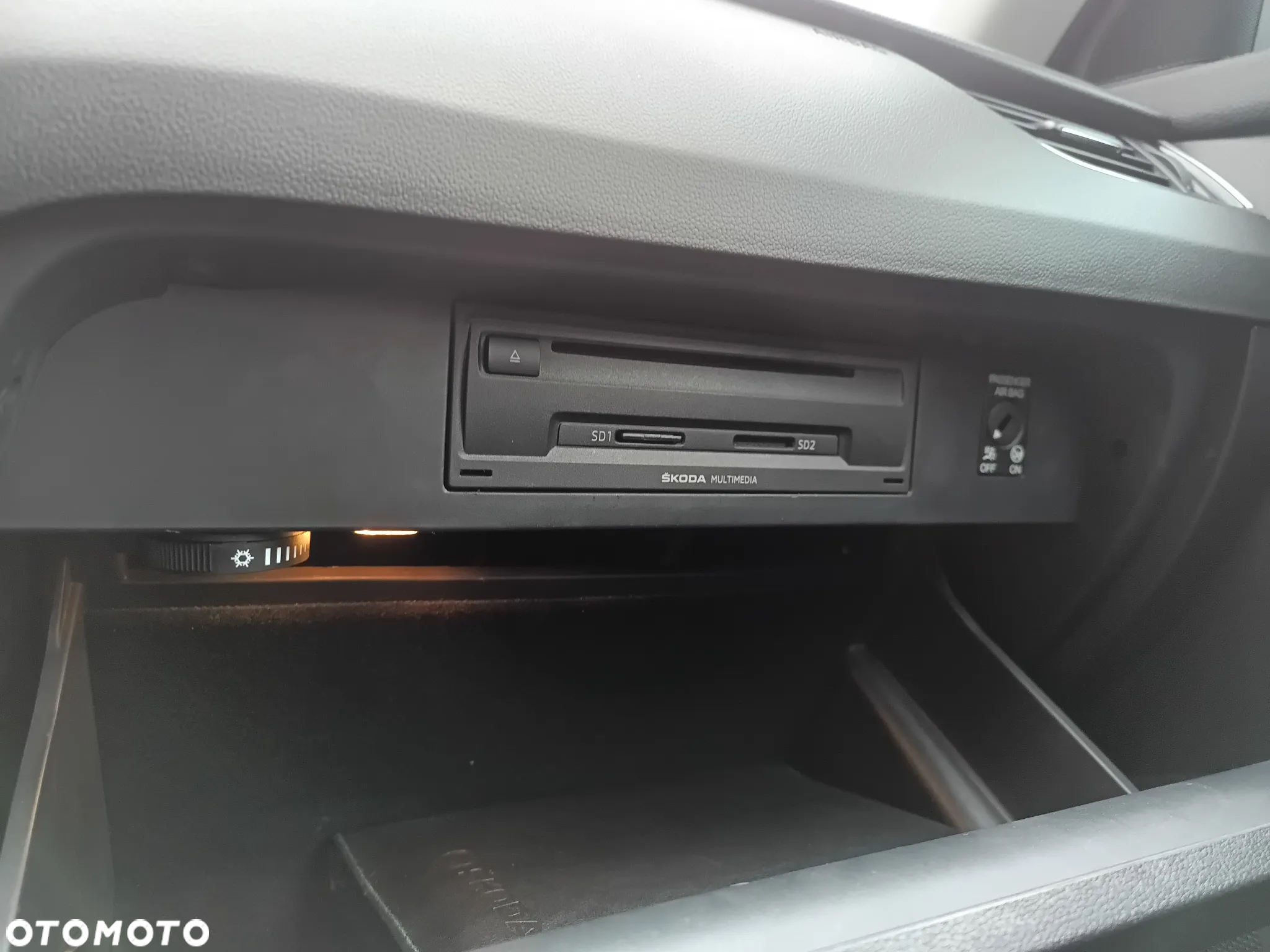 Skoda Octavia 1.6 TDI DPF Ambiente - 9