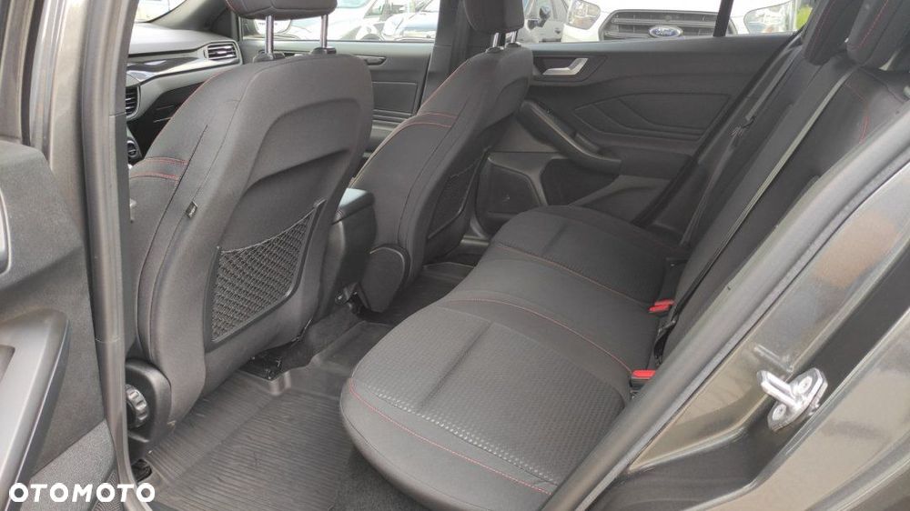 Ford Focus - 19