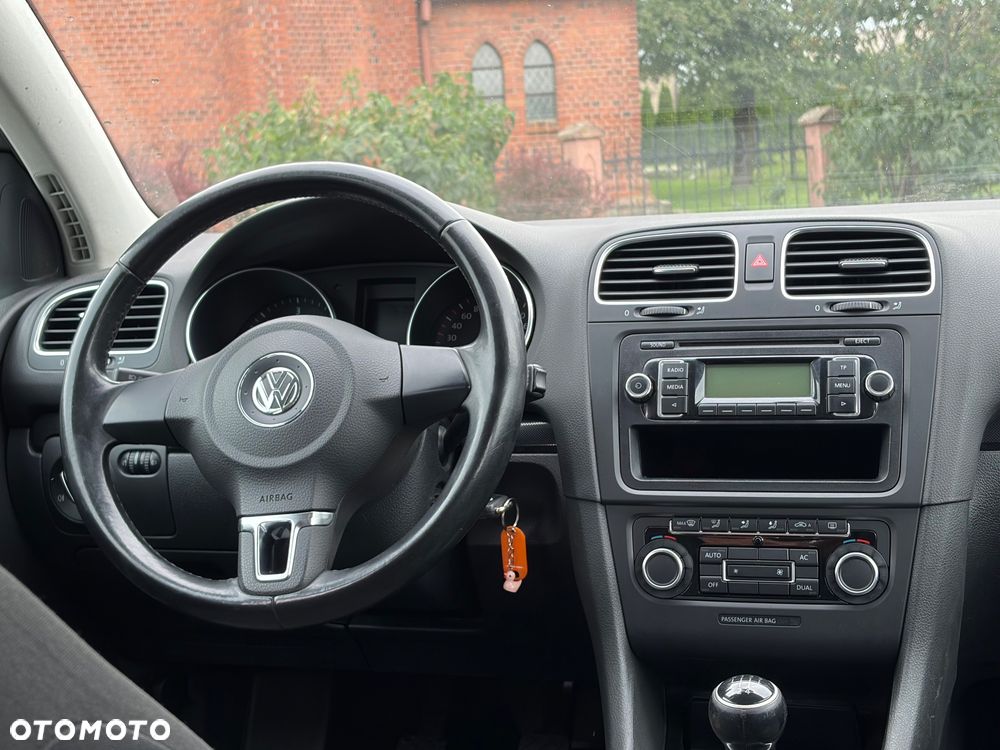 Volkswagen Golf 1.6 TDI Comfortline - 10