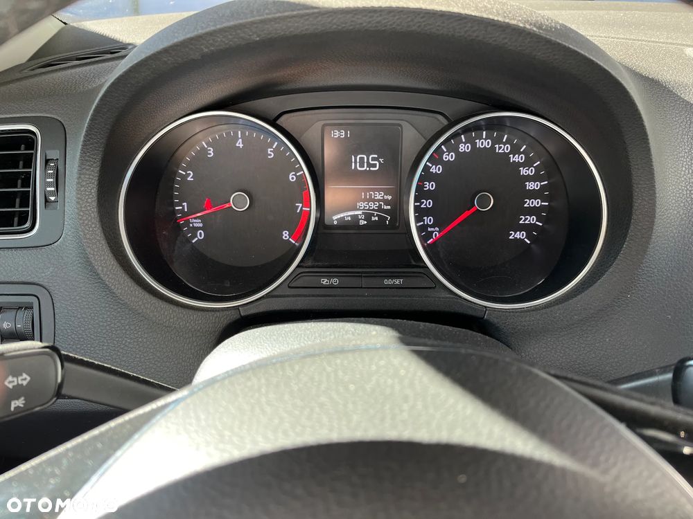 Volkswagen Polo 1.2 TSI BMT Comfortline Perfectline - 14