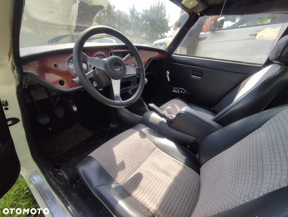 Triumph Spitfire - 13