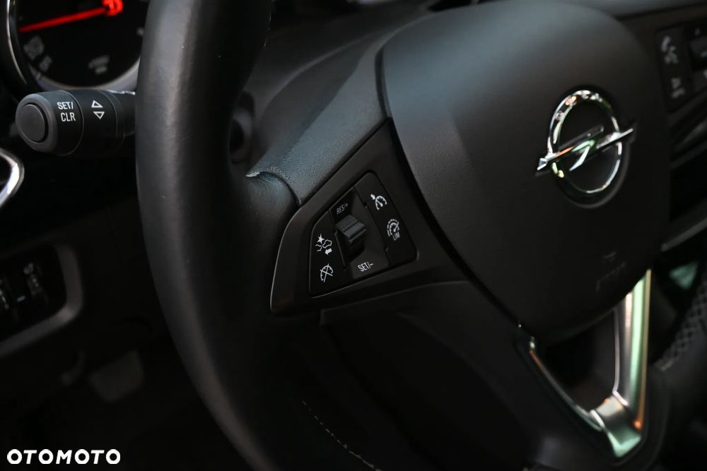 Opel Astra 1.4 Turbo Sport - 37