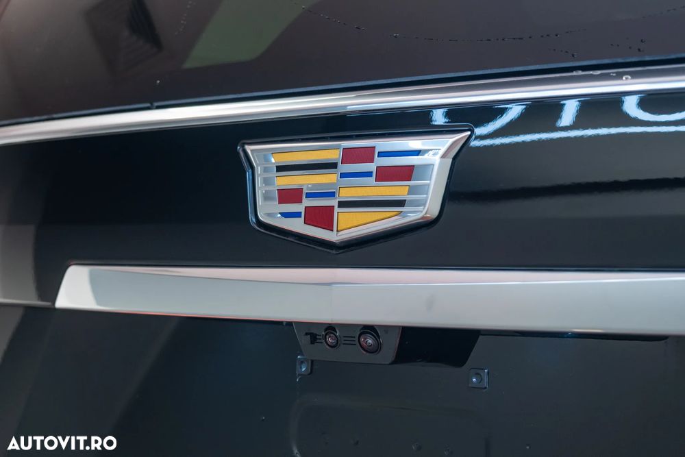 Cadillac Escalade - 20