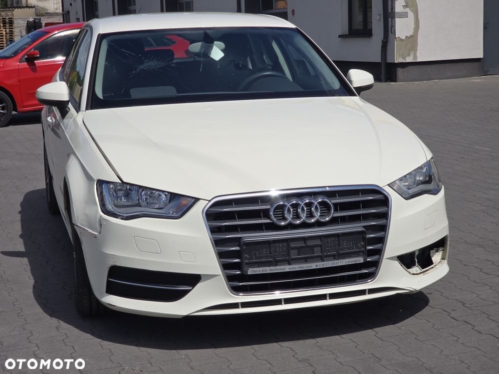 Audi A3 Sportback 1.2 TFSI Attraction - 5