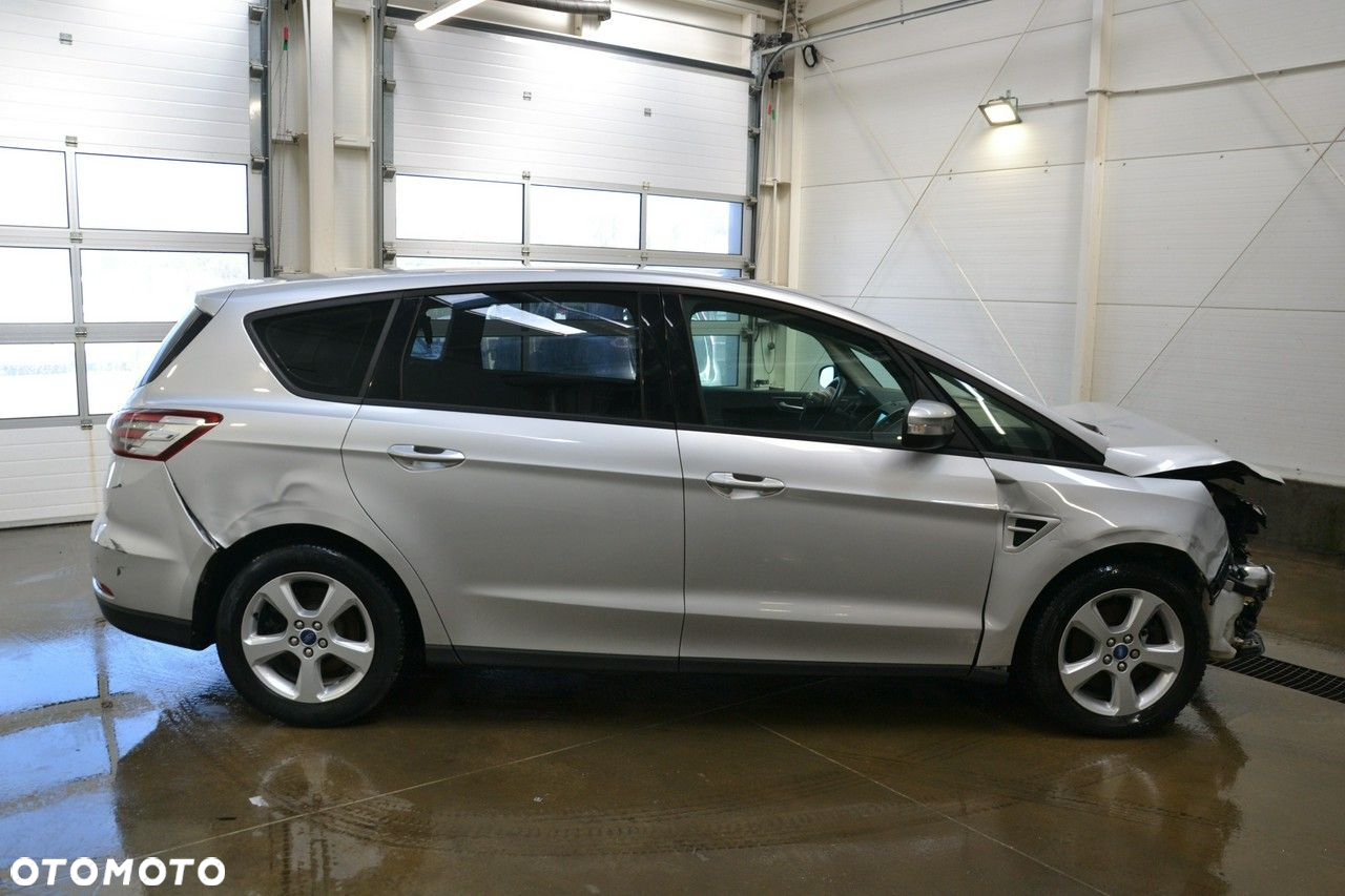 Ford S-Max - 5