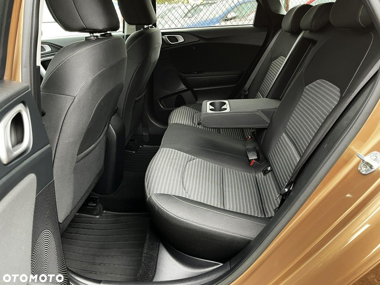 Kia Ceed 1.5 T-GDI Business Line Plus - 34