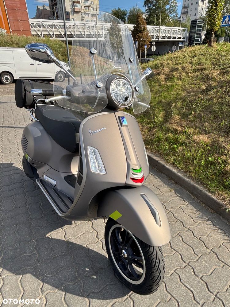 Vespa GTS - 1