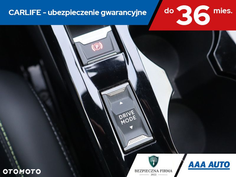 Peugeot 208 - 18