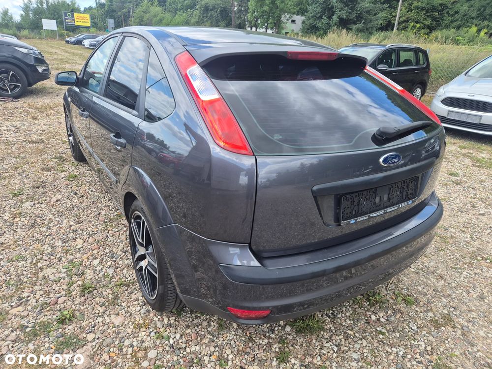 Ford Focus 1.6 Ti-VCT Connection - 6