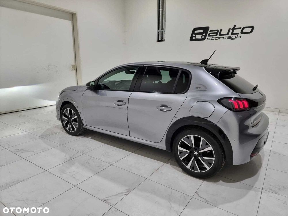 Peugeot 208 - 3