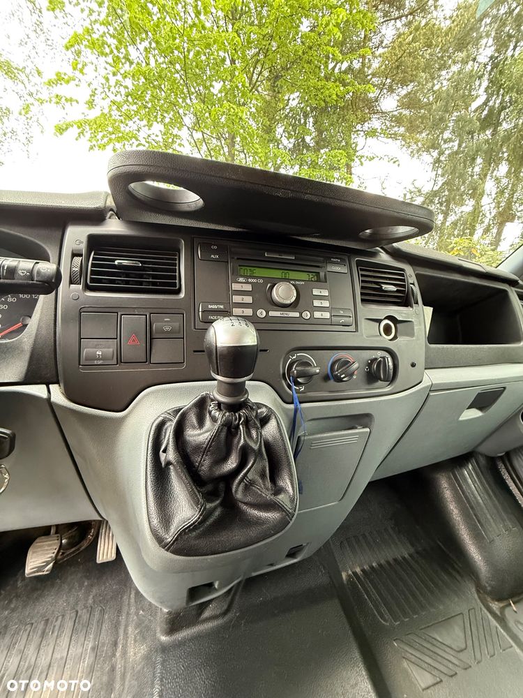 Ford Transit - 9