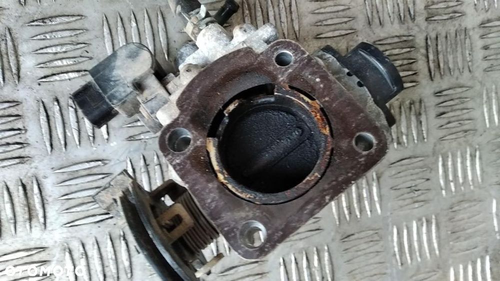 PRZEPUSTNICA KROKOWY SUZUKI IGNIS I 1.3 00 03 1368001601 - 2