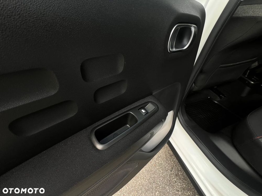 Citroën C3 1.2 PureTech Shine - 9