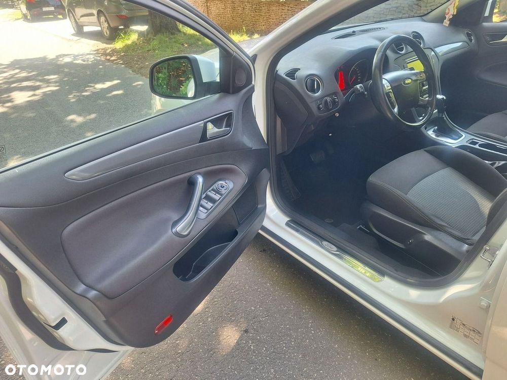 Ford Mondeo 2.0 TDCi Titanium - 10
