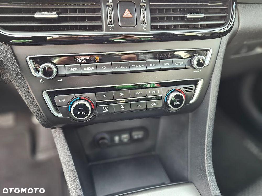 Kia Optima 1.6 T-GDI L DCT - 20