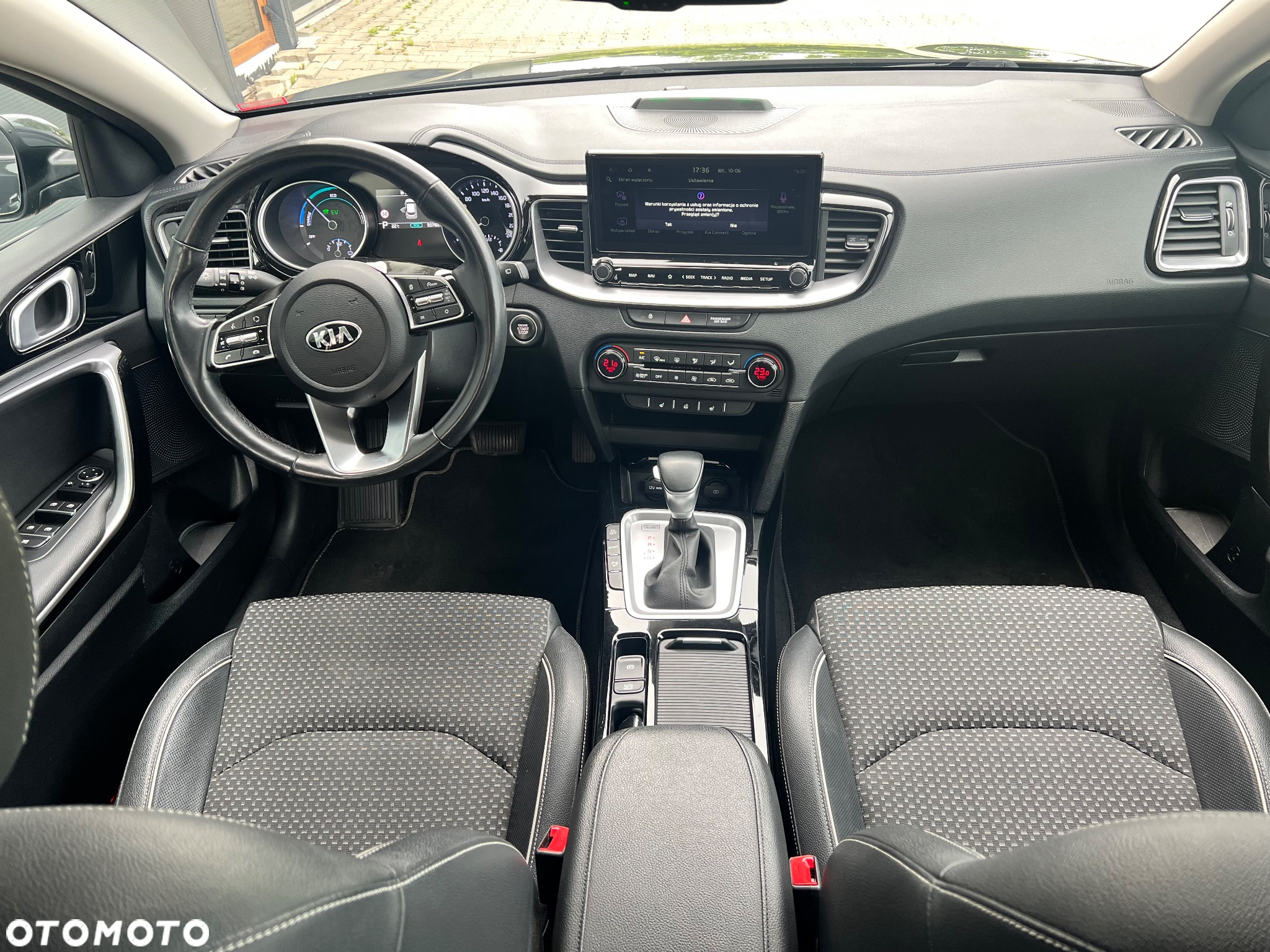 Kia XCeed - 19