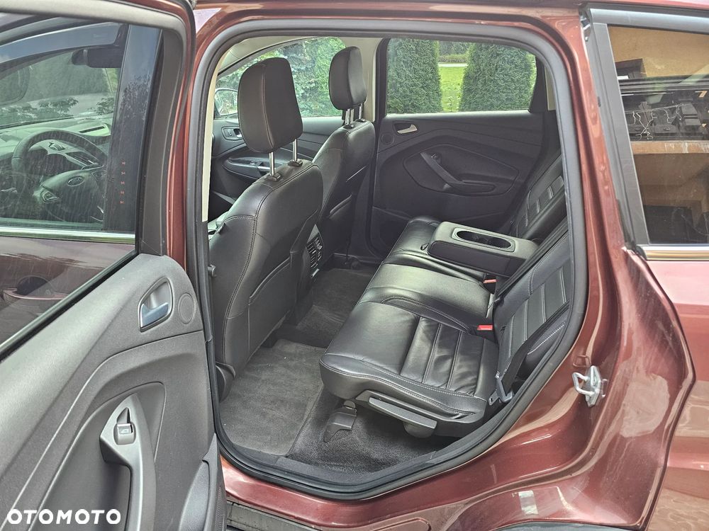 Ford Escape 2.0 EcoBoost AWD Titanium - 25