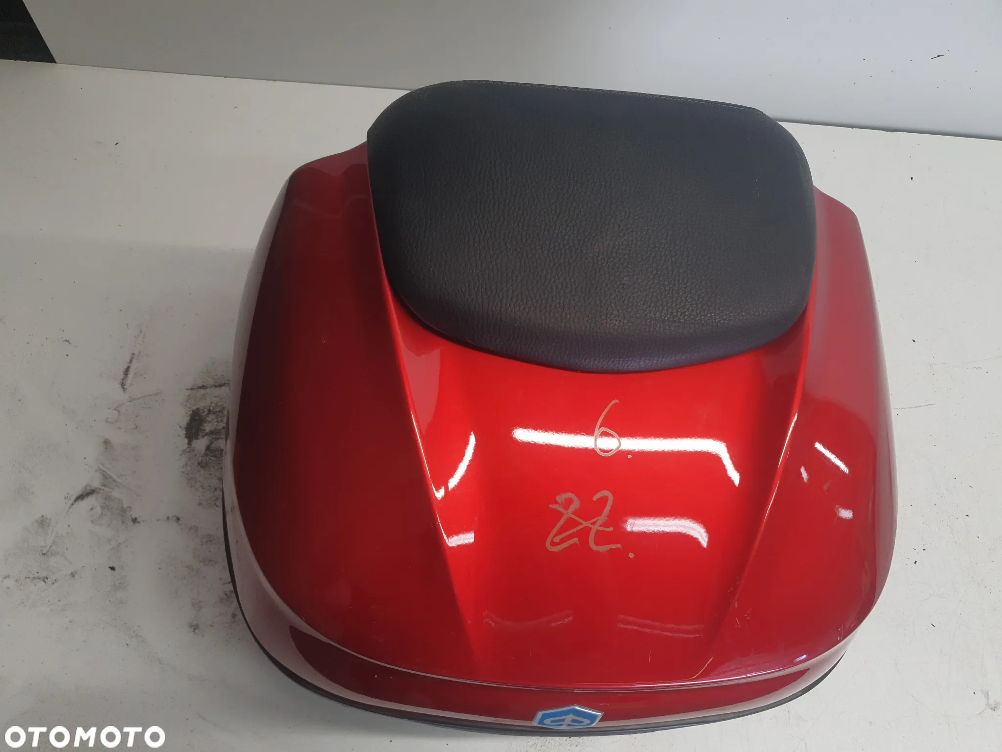 } PIAGGIO MP3 300 Kufer Schowek Pojemnik Bagażnik SHAD - 3