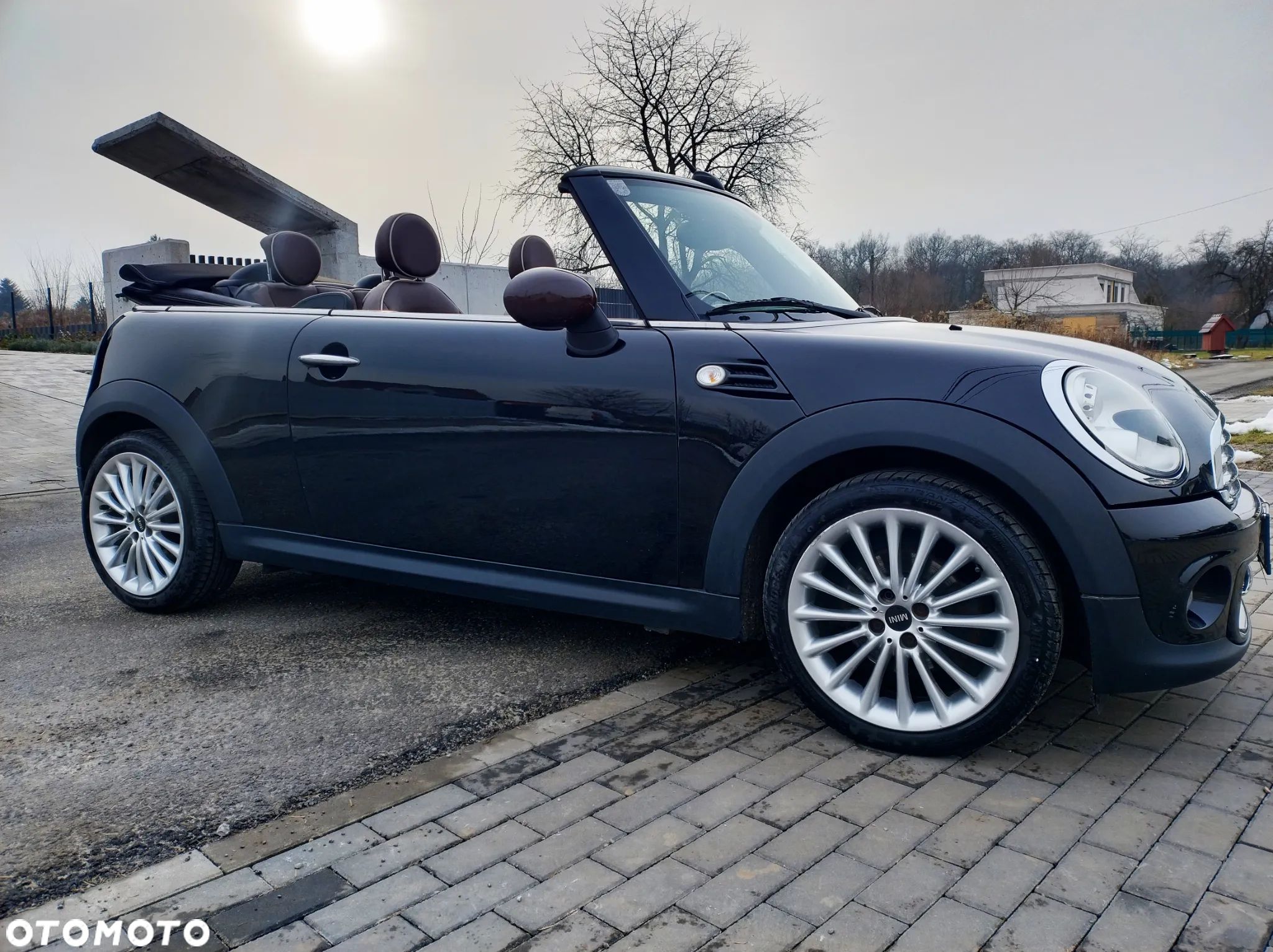MINI Cooper Cabrio - 1