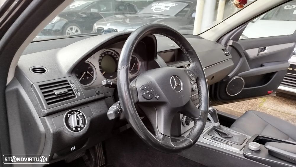 Mercedes-Benz C 320 CDi Avantgarde Auto. - 16