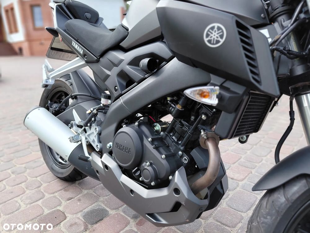 Yamaha MT - 8