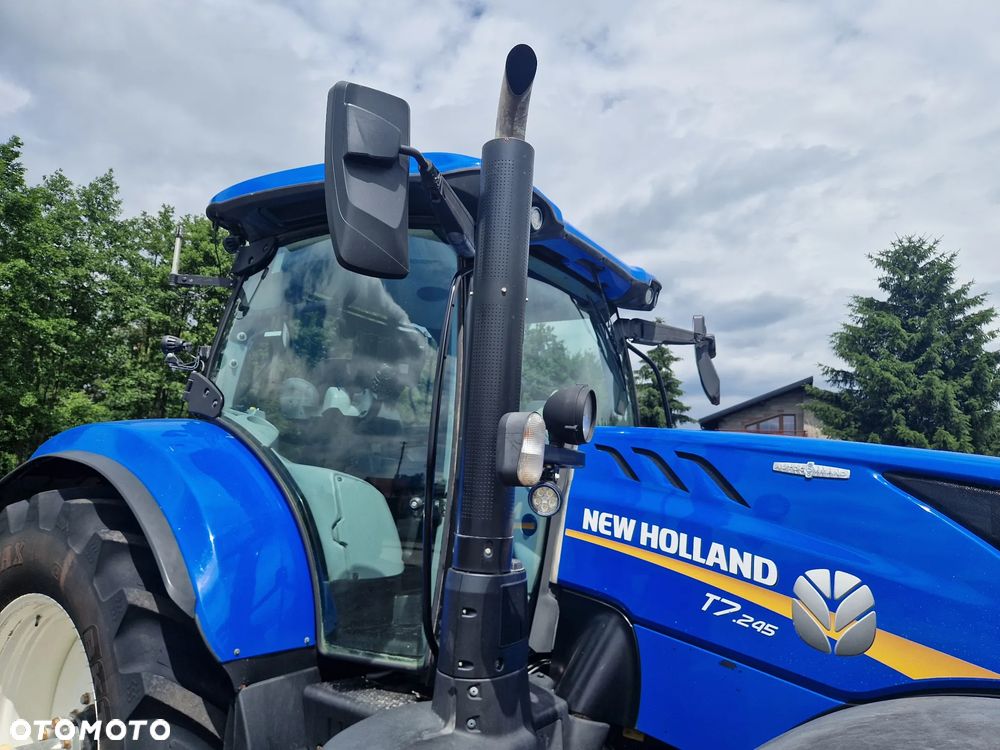 New Holland T7.245 AUTOCOMMAND PNEUMATYKA - 32