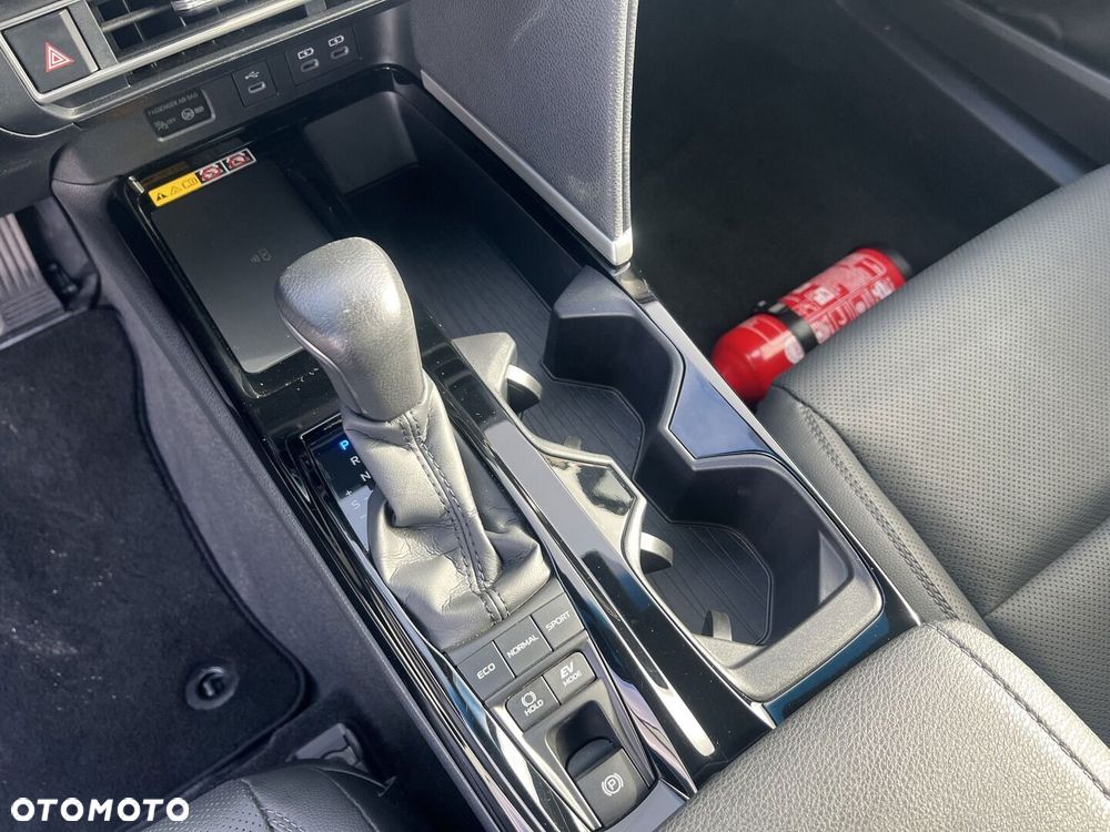 Toyota Camry 2025